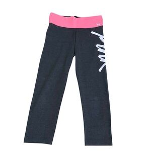 VS PINK Yoga Cropped Leggings!
